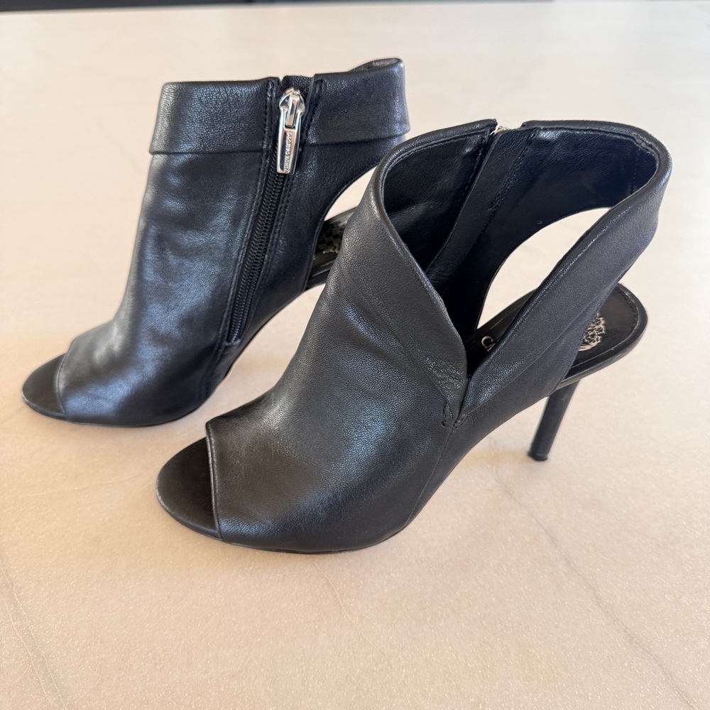 Vince Camuto Cholia Asymmetrical Sandal Bootie Shootie Black Leather Womens 6 - Picture 5 of 11